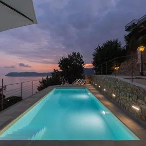 la-sterlizia-di-santa-croce.hotelitalianriviera.com/