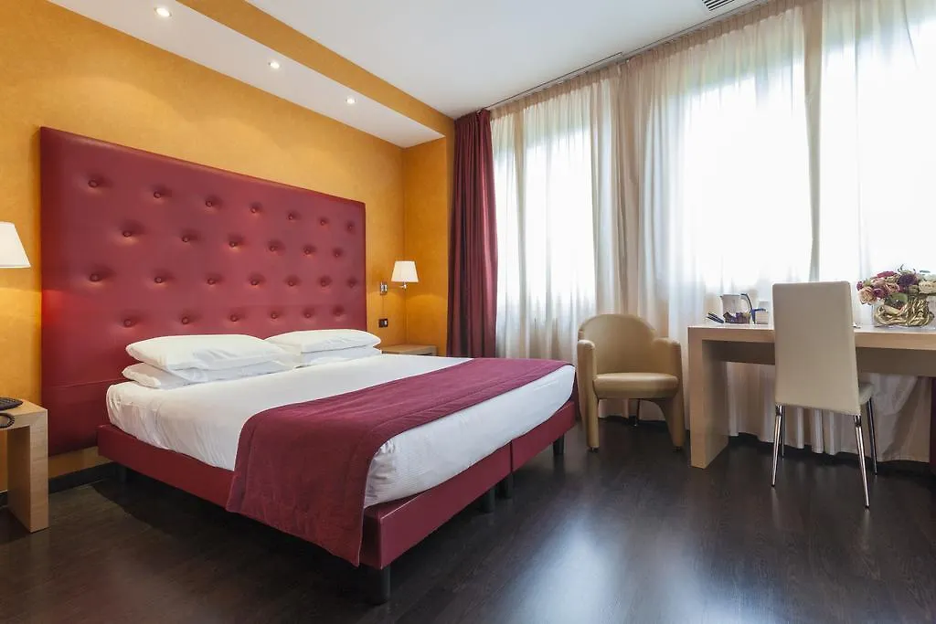 Best Western Hotel Piemontese Bergamo 4*,